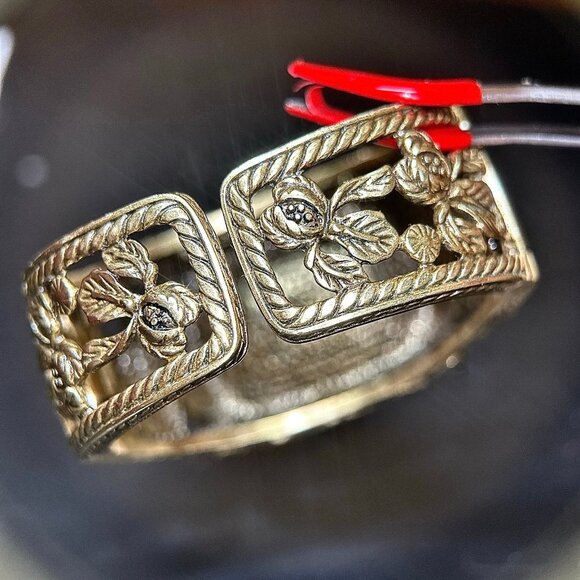 Stunning Heidi Daus Citrine Colored Statement Cuff - Picture 6 of 9